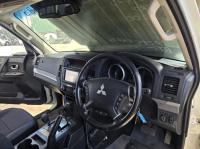 2010 Mitsubishi Pajero NT GLX image 6