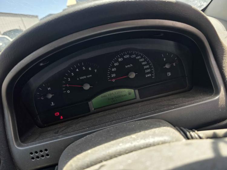 holden Commodore VZ 2004 Parts & Wrecking