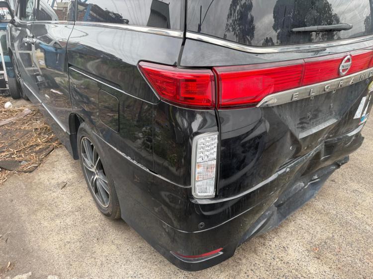 nissan Elgrand 2017 Parts & Wrecking