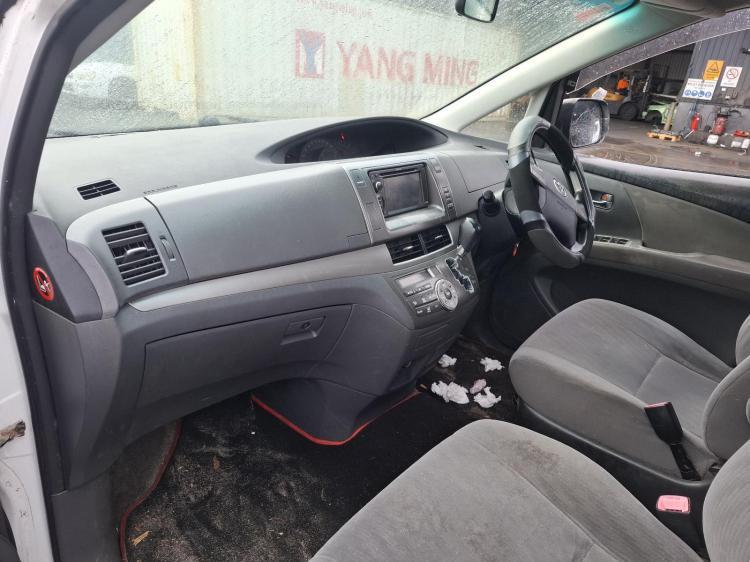 toyota Tarago ACR50R Jan 2011 Parts & Wrecking