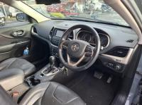 2016 Jeep Cherokee KL image 6