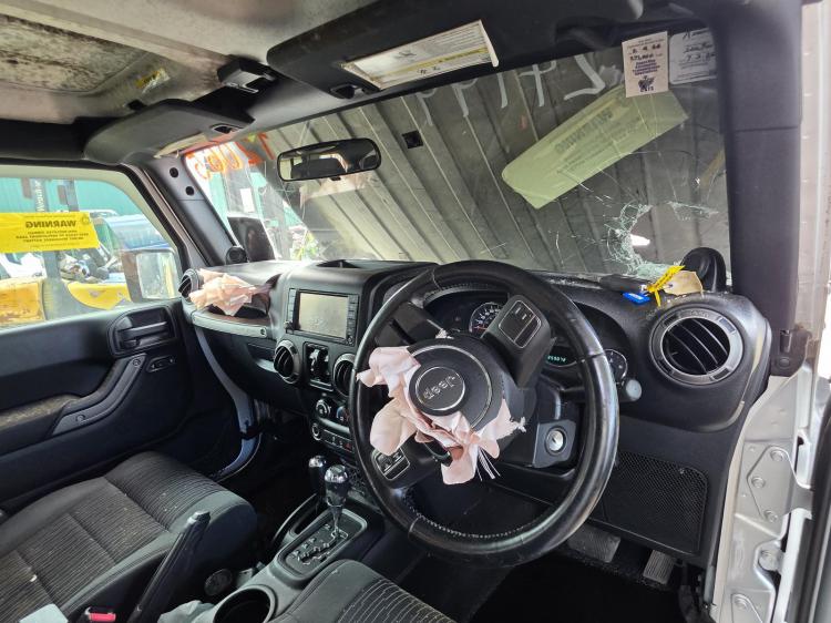 jeep Wrangler JK UNLIMITED SPORT Apr 2011 Parts & Wrecking