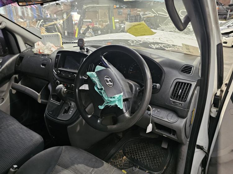 hyundai Iload 2.5DT D4CB AUTO 5SPD RWD TQ3-V Jul 2016 Parts & Wrecking