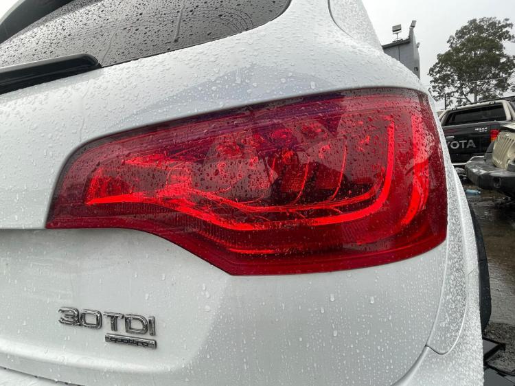 audi Q7 Jan 2014 Parts & Wrecking