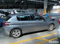 2017 Peugeot 308 image 6