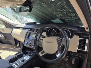 2017 Land Rover Discovery L462 TDV6 SE image 6