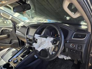 2020 Mitsubishi Pajero Sport QE EXCEED image 6