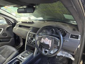 2016 Land Rover Discovery Sport L550 TD4 180 HSE image 6