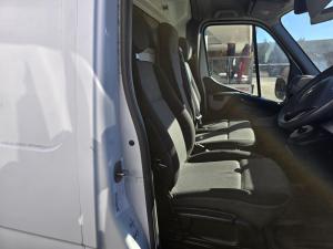 2013 Renault Master VAN 2.3DT MAN 6SPD FWD X62 LWB MID ROOF image 6