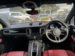 2015 Porsche Macan 95B image 6