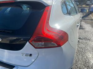 2017 Volvo S40 image 6