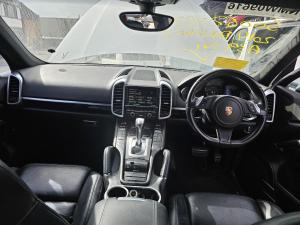 2013 Porsche Cayenne 92A 3.0DT CRC16 AUTO 8SPD 4WD image 6