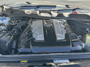 2014 Volkswagen Touareg 7P image 6