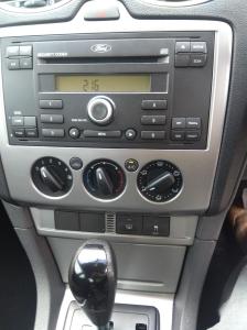 2007 Ford Focus LS image 6