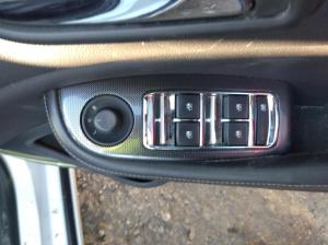 2013 Holden Malibu V300 image 6