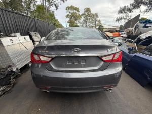 2012 Hyundai I45 image 6