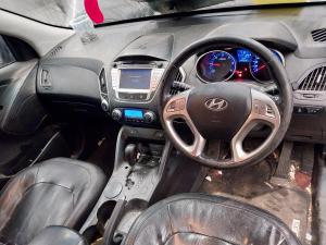 2012 Hyundai Ix35 2.0DT D4HA  AUTO 6SPD AWD HIGHLANDER SERIES II image 6