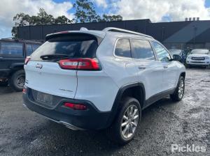 2015 Jeep Cherokee image 6