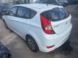 2016 Hyundai Accent image 6