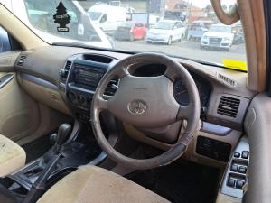 2003 Toyota Prado KZJ120R image 6