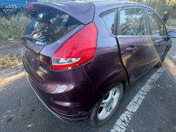 2012 Ford Fiesta image 6