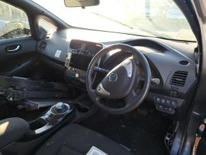 2016 Nissan Leaf image 6