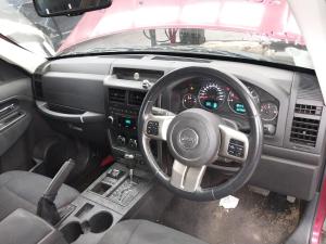 2011 Jeep Cherokee 3.7L AUTO 4SPD AWD SPORT KK image 6