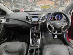 2015 Hyundai Elantra 1.8L G4NB AUTO 6SPD FWD SE image 6