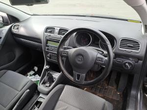 2010 Volkswagen Golf A6 image 6