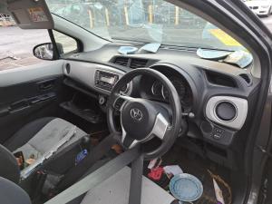 2014 Toyota Yaris NCP130R image 6