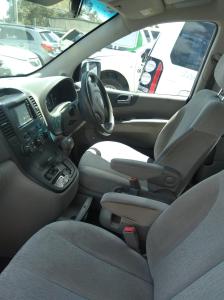 2010 Kia Carnival VQ image 6