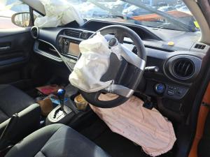 2015 Toyota Prius NHP10R image 6