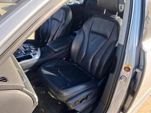 2015 Audi Q7 4M image 6