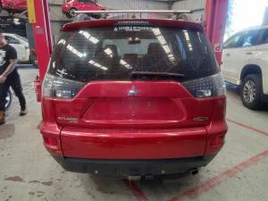 2012 Mitsubishi Outlander image 6