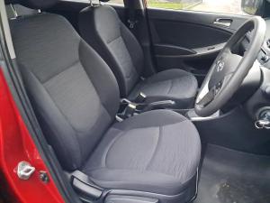 2016 Hyundai Accent image 6