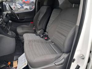 Hyundai image 6
