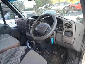 Ford Transit image 6