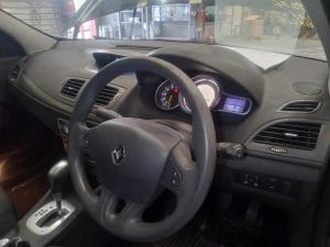 2012 Renault Megane image 6