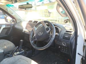 2015 Toyota Land Cruiser Prado GDJ150R image 6