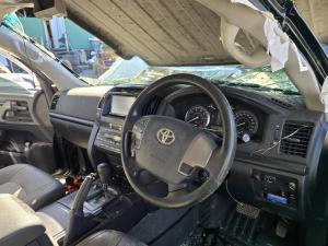 2009 Toyota Land Cruiser UZJ200R GXL image 6