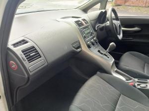 2012 Toyota Corolla image 6
