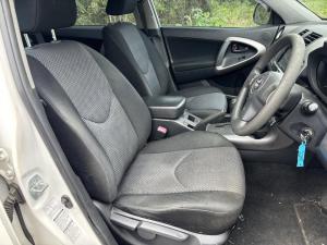 2007 Toyota Rav4 image 6
