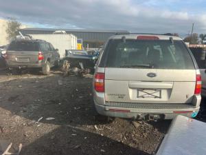 2003 Ford Explorer image 6