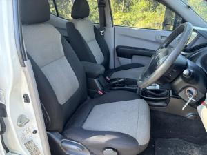 2015 Mitsubishi Triton image 6
