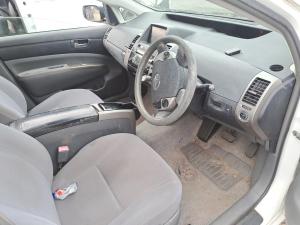 2005 Toyota Prius NHW20R image 6