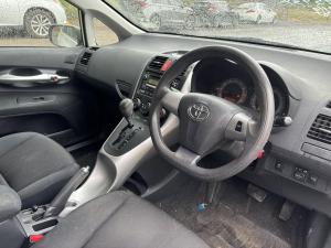 2010 Toyota Corolla image 6