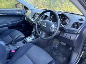2017 Mitsubishi Lancer image 6
