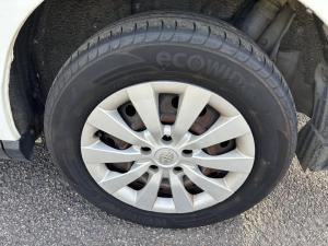 2016 Toyota image 6