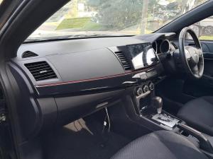 2017 Mitsubishi Lancer image 6