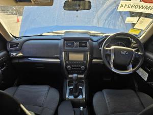 2022 Mahindra Pik-up 2.2DT AUTO 6SPD 4WD SS DUAL CAB E6 image 6